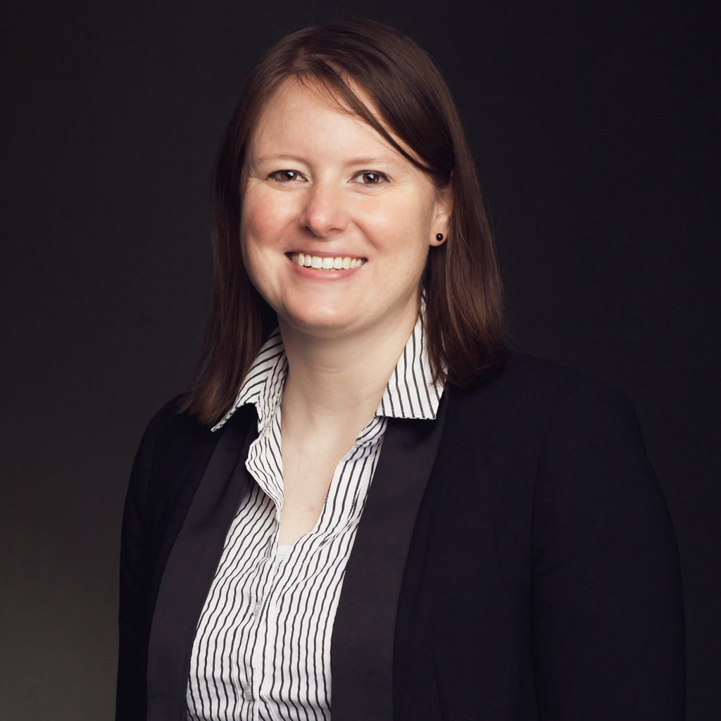 Ali Bramson headshot